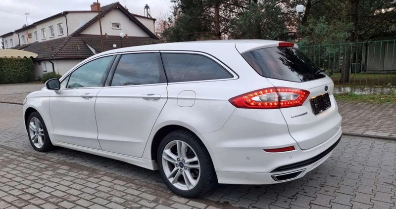 Ford Mondeo cena 58900 przebieg: 189000, rok produkcji 2017 z Łabiszyn małe 277